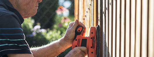 Top Reasons We Don’t Recommend DIY Fencing