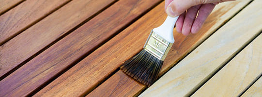 Here Are the Differences Between Wood Stain and Varnish